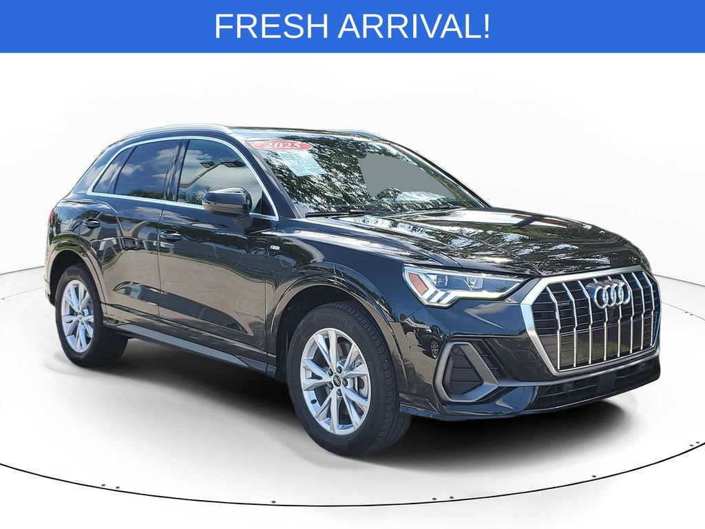 Certified 2025 Audi Q3 2.0T Premium Plus w/ Premium Plus Package