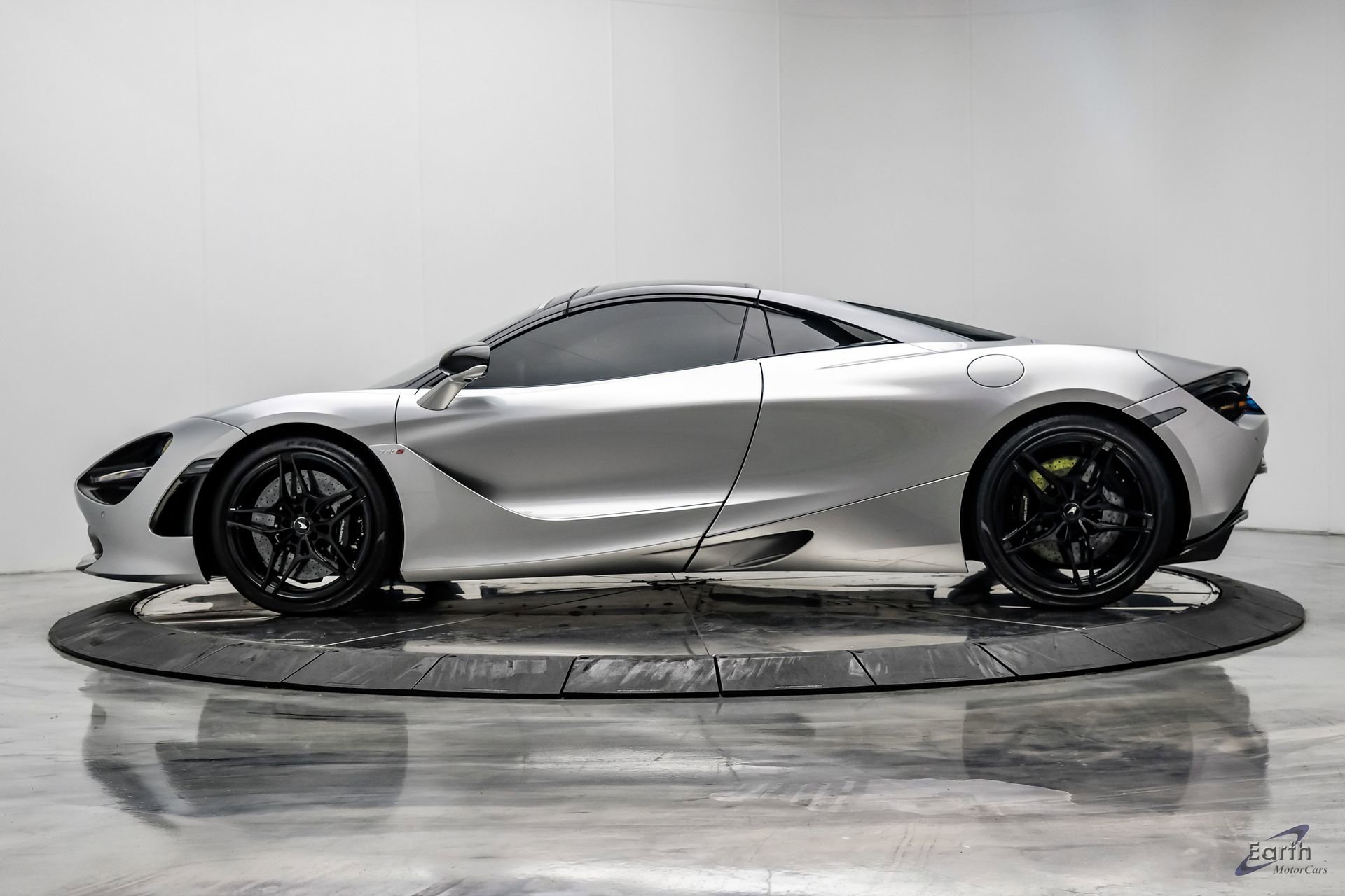 Used 2020 McLaren 720S Luxury photo 10