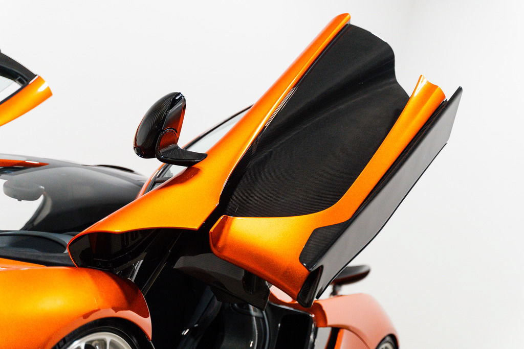 Used 2014 McLaren P1 photo 99