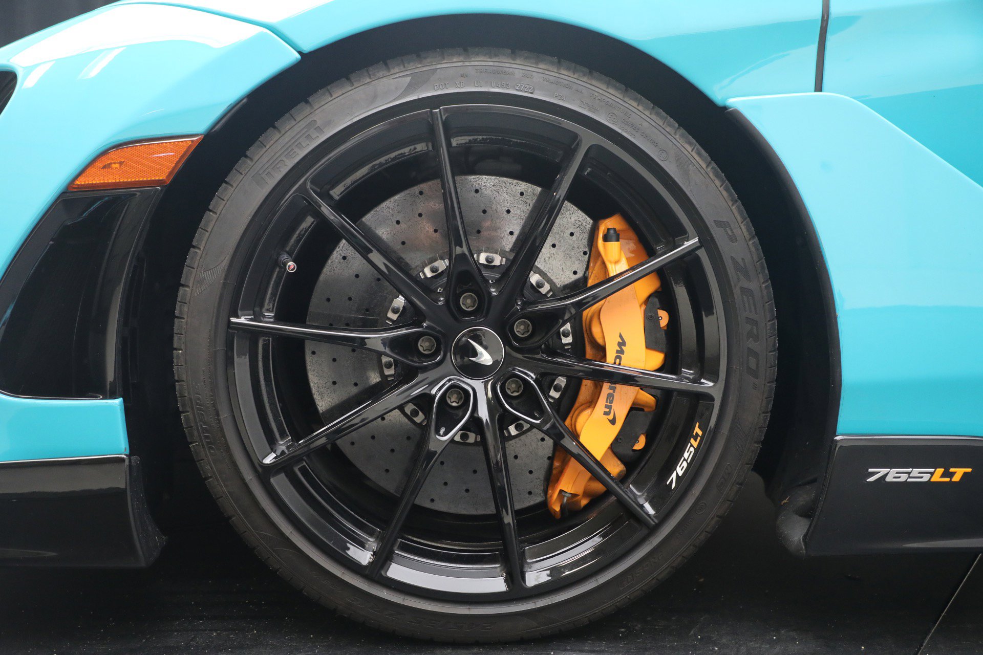 Used 2022 McLaren 765LT photo 29