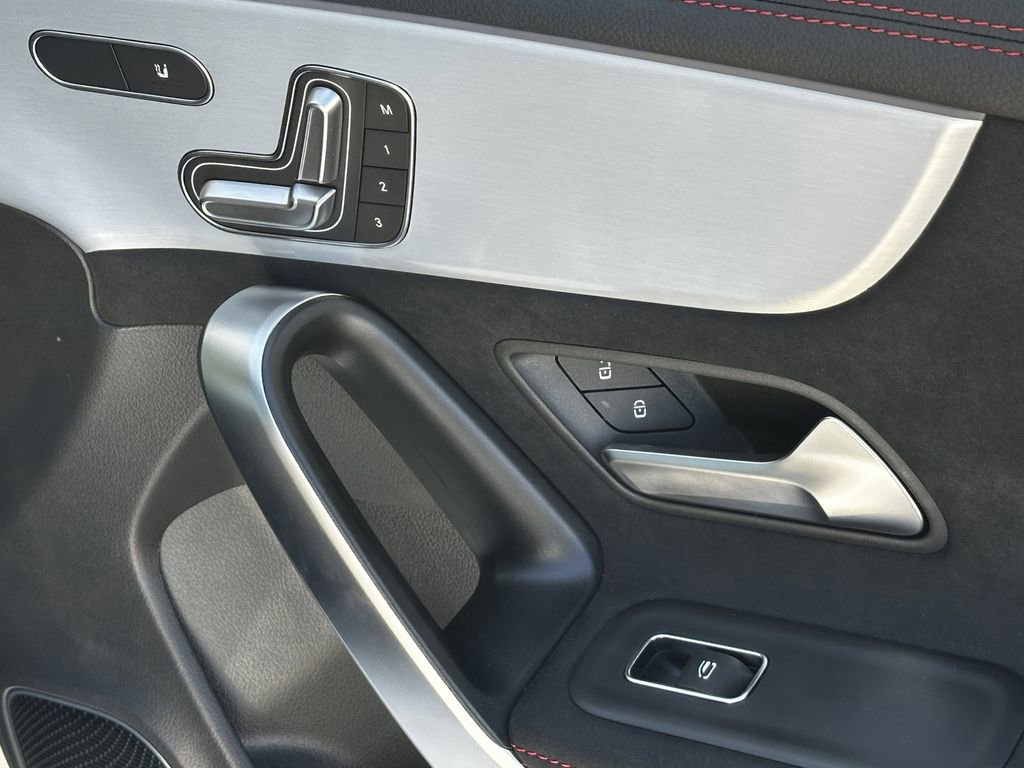 2025 Mercedes-Benz CLA 250 4MATIC