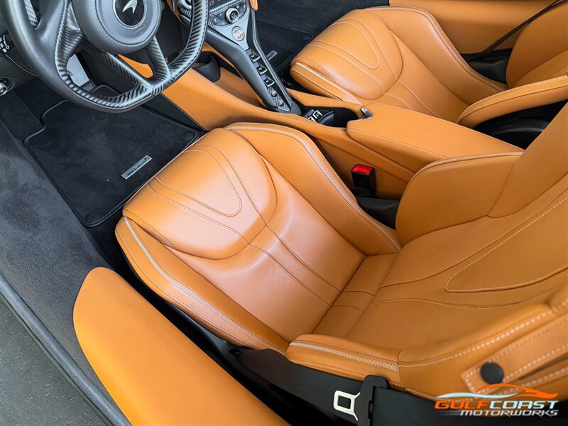 Used 2022 McLaren 720S Spider photo 27
