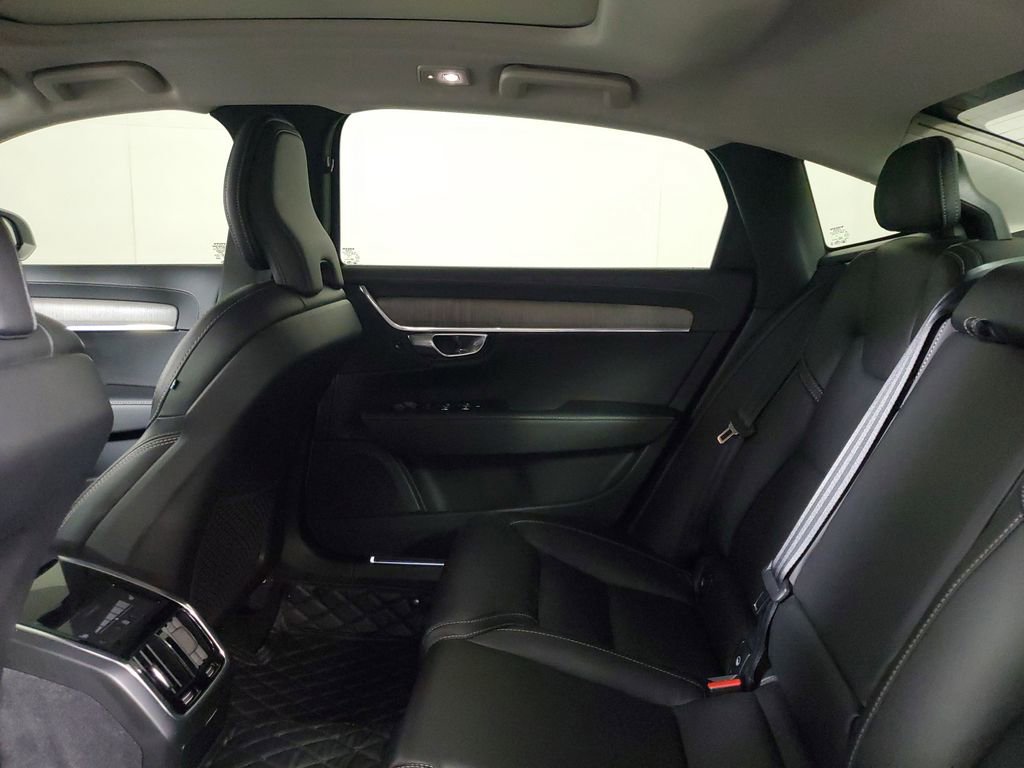 2022 Volvo S90 B6 Inscription