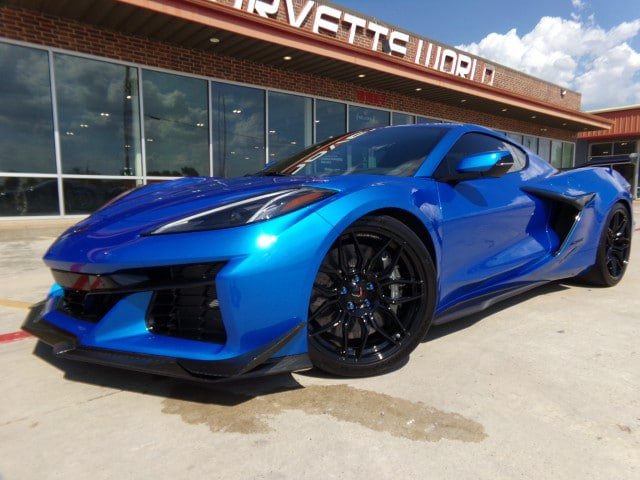Used 2025 Chevrolet Corvette Z06 w/ Z07 Performance Package