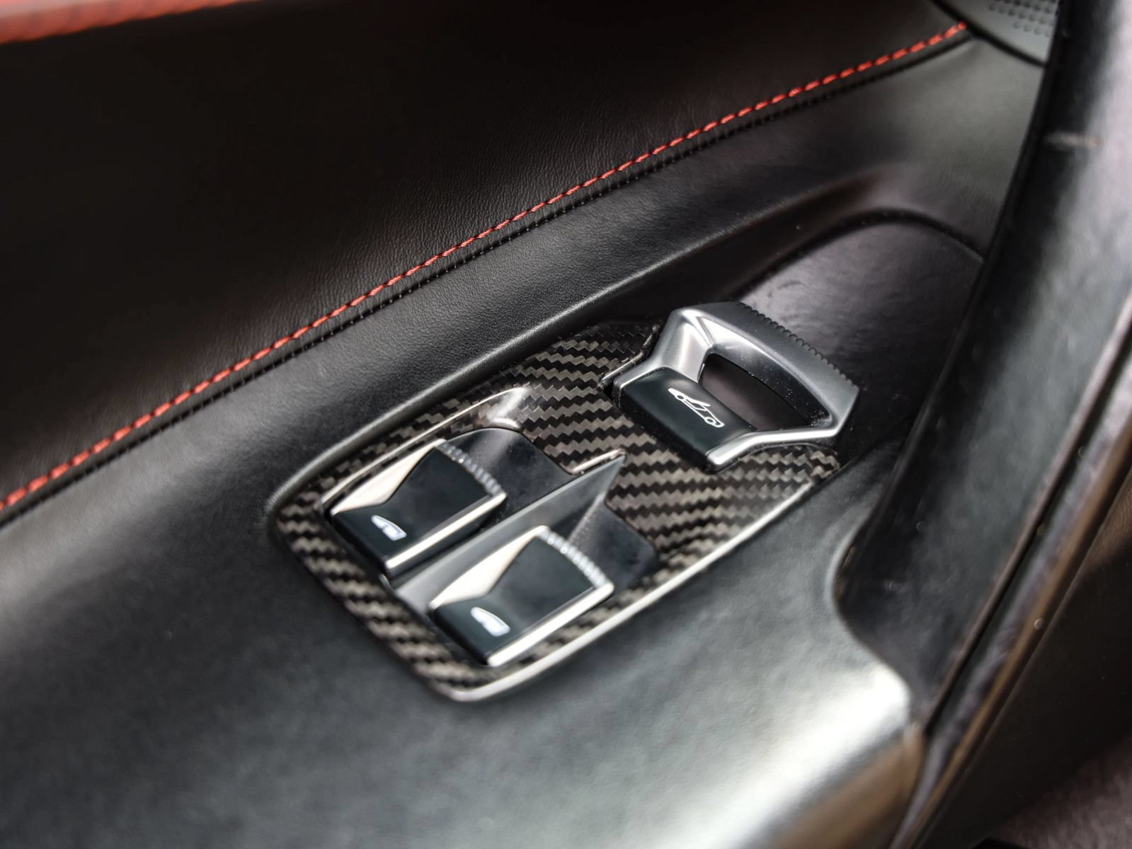 Used 2020 McLaren 720S Spider photo 48