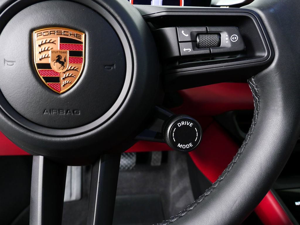 2025 Porsche Macan 4 Electric