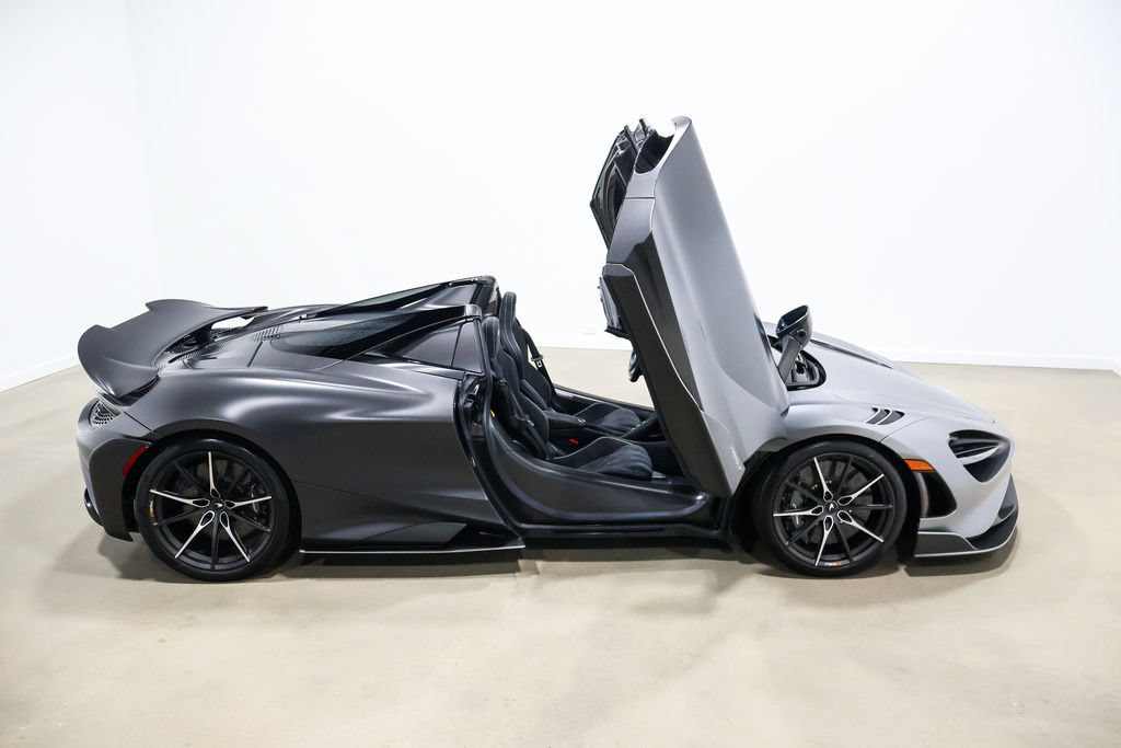 Used 2022 McLaren 765LT photo 80