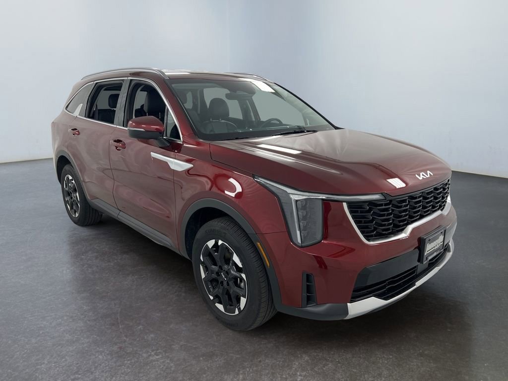 Used 2025 Kia Sorento S