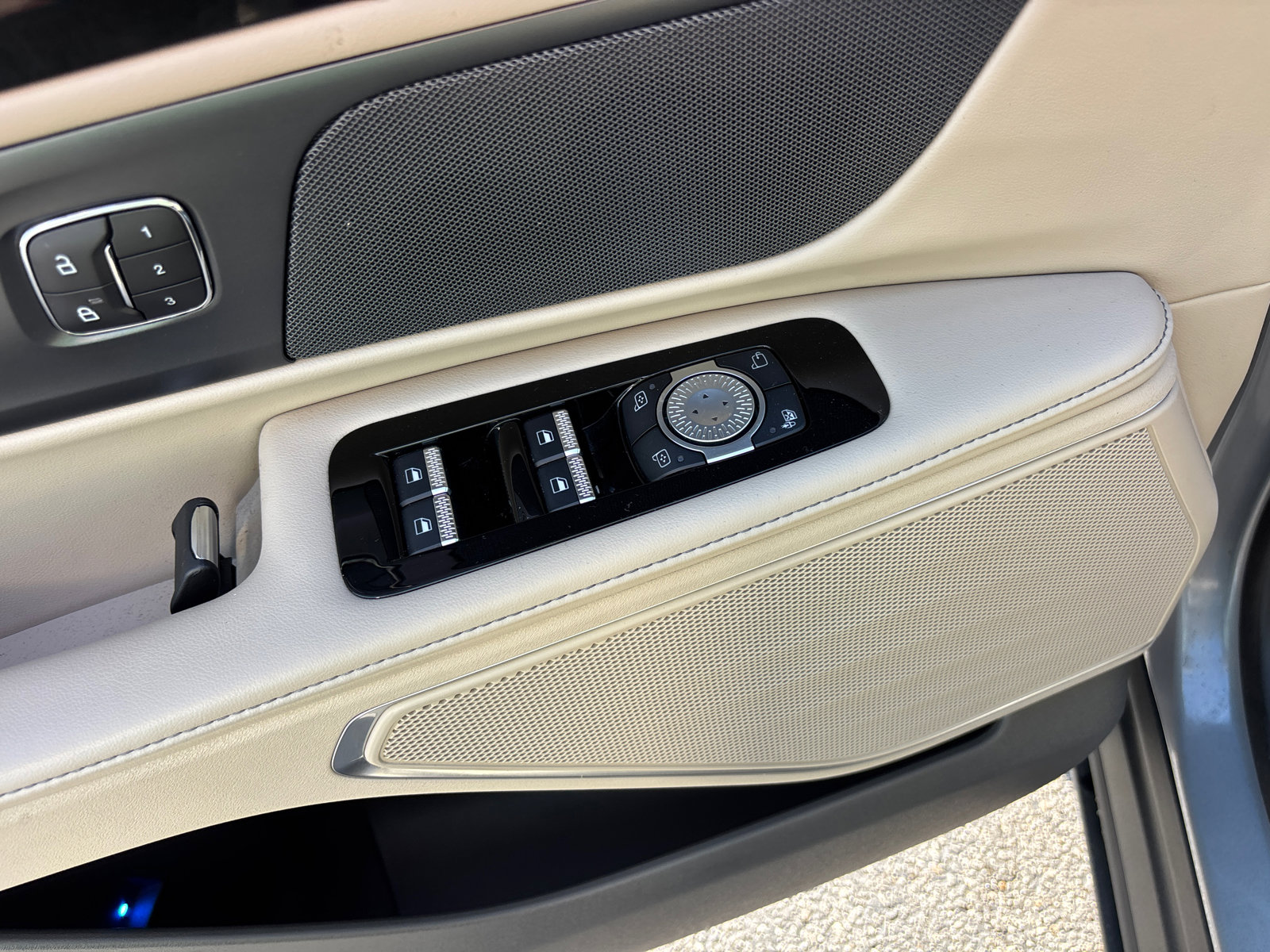 2024 Lincoln Nautilus Reserve