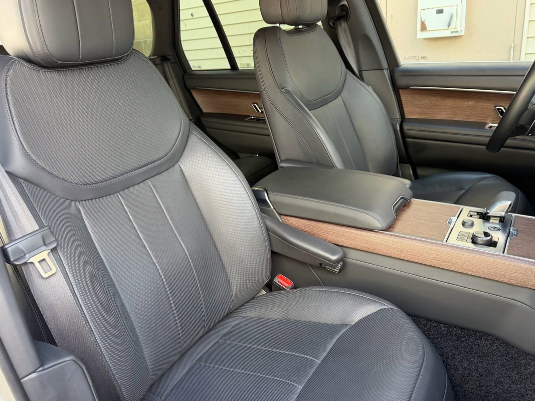 2023 Land Rover Range Rover SE