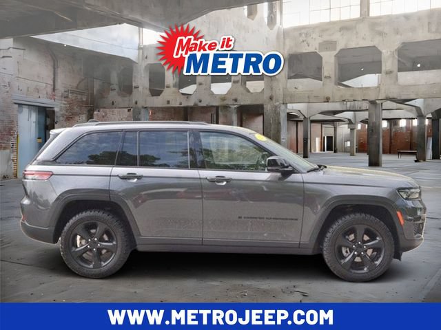 Used 2023 Jeep Grand Cherokee Altitude