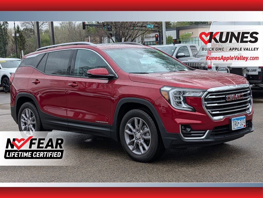 Used 2024 GMC Terrain SLT w/ Infotainment Package II
