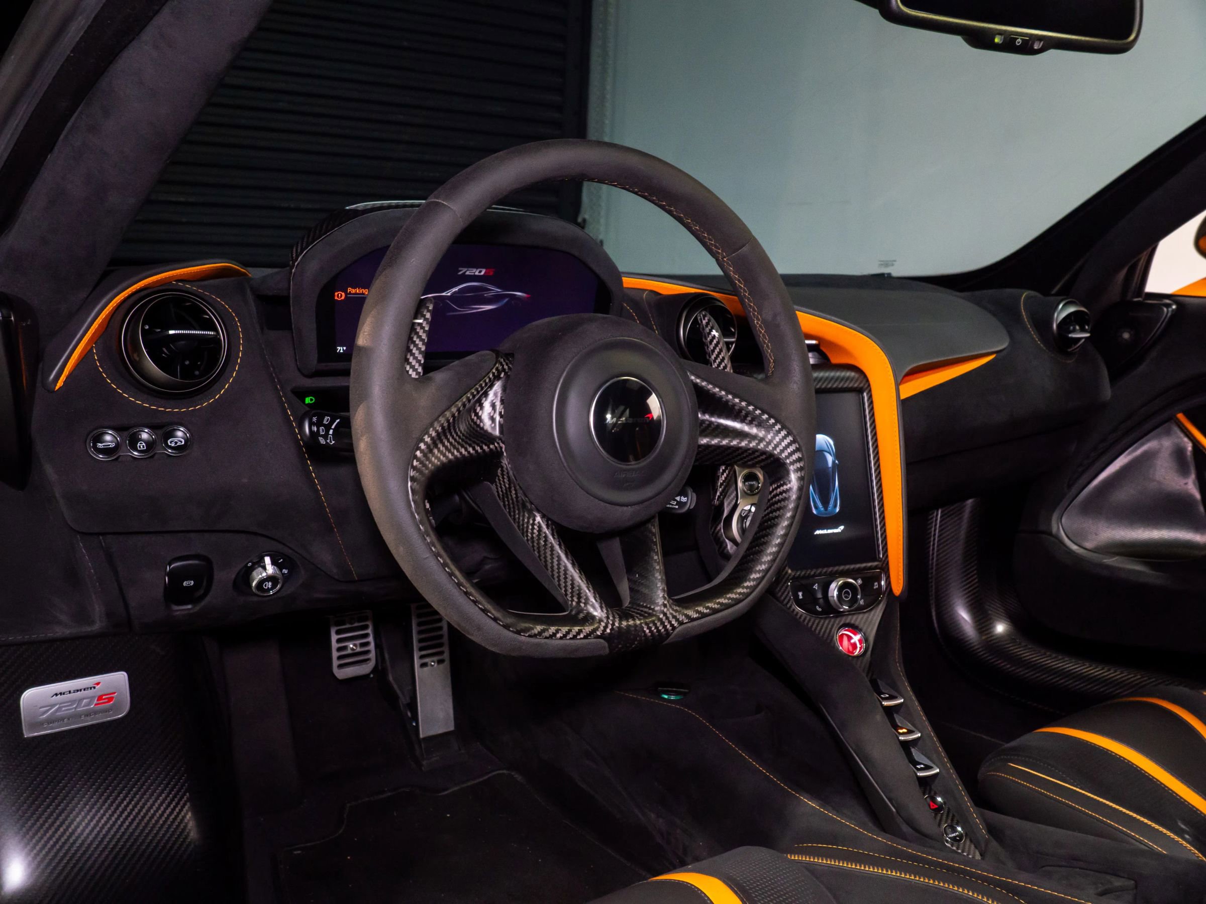 Used 2018 McLaren 720S Performance photo 23