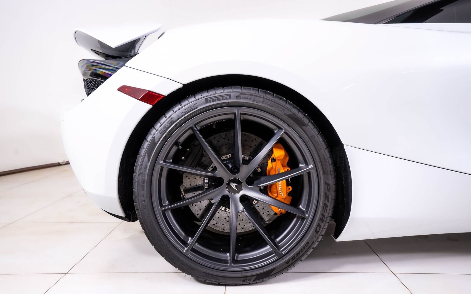 Used 2021 McLaren 720S Performance photo 20