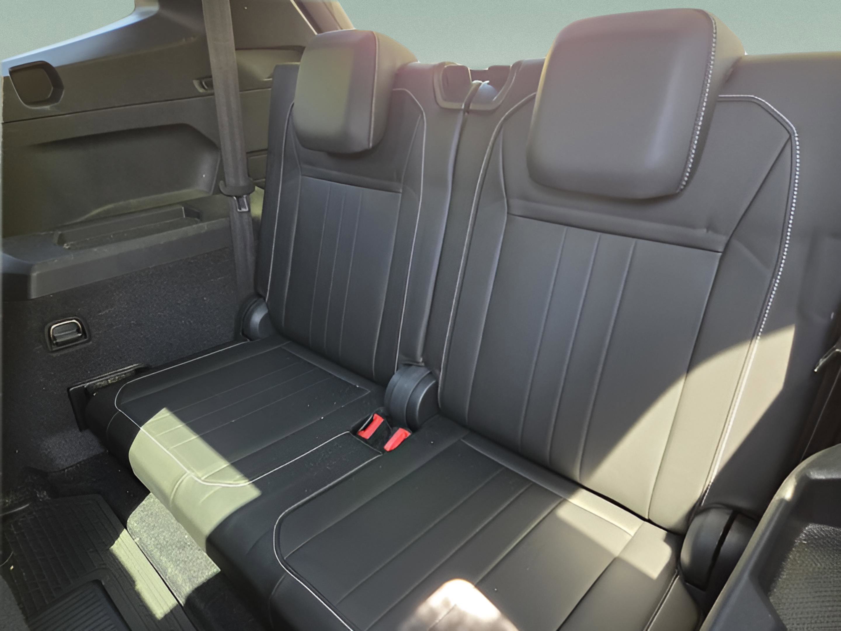 2022 Volkswagen Tiguan SE R-Line