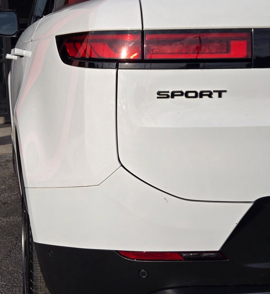 2023 Land Rover Range Rover Sport SE