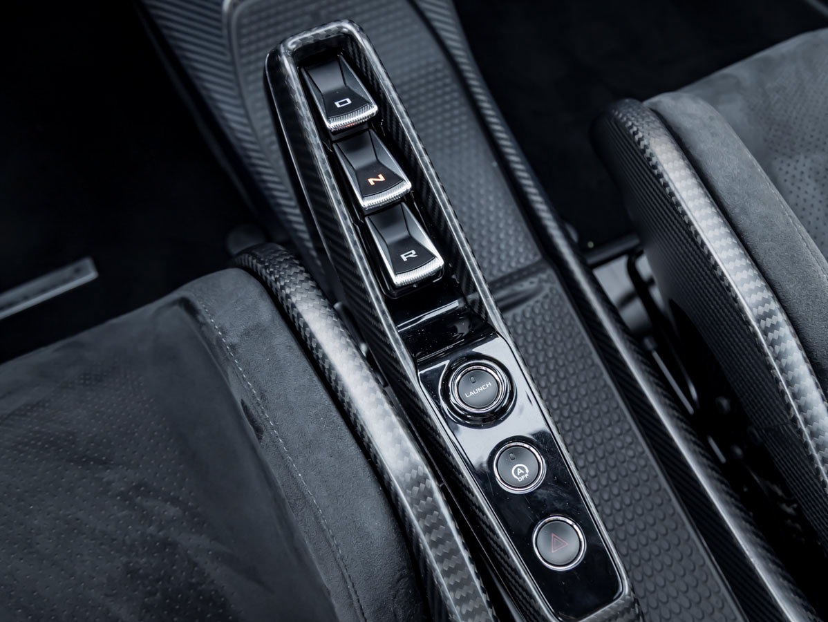 Used 2019 McLaren Senna photo 27