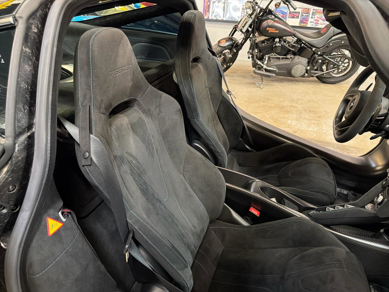 Used 2021 McLaren 765LT photo 44