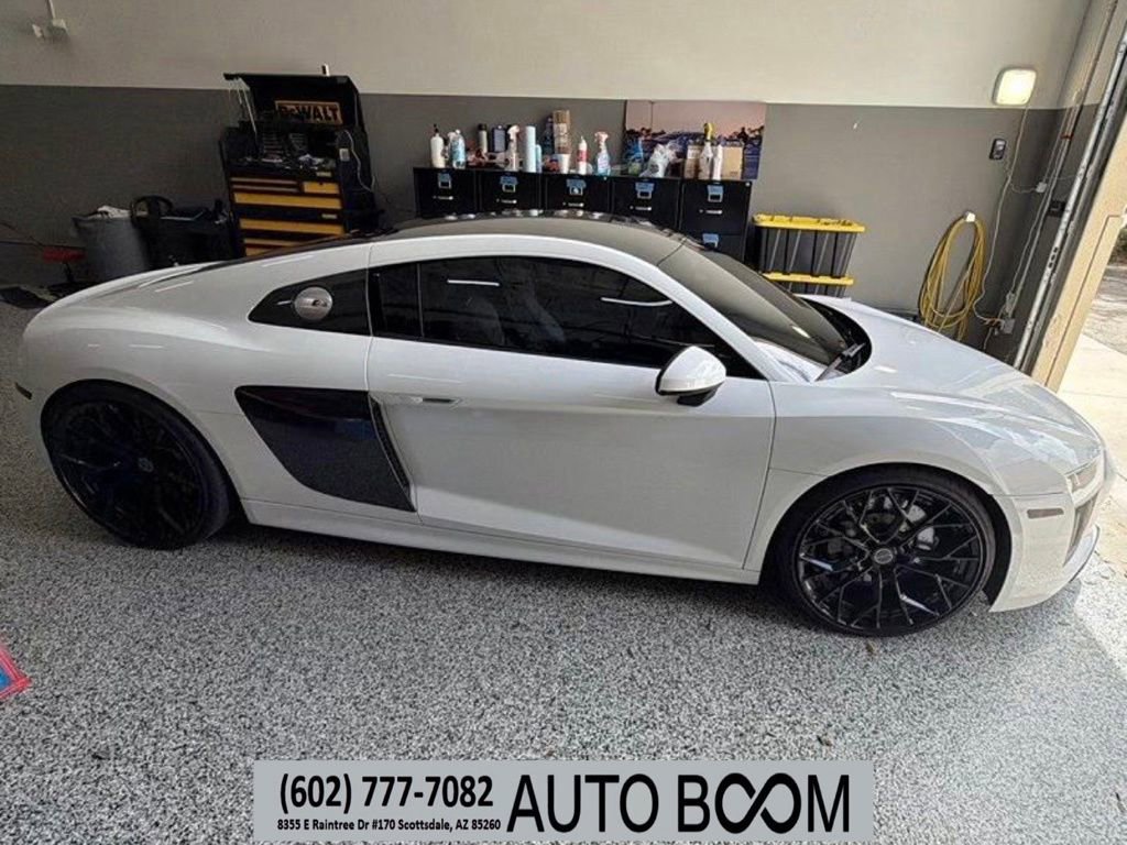 Used 2017 Audi R8 V10