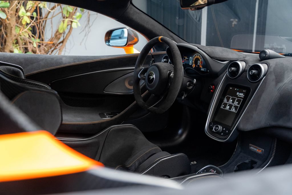 Used 2019 McLaren 600LT photo 64