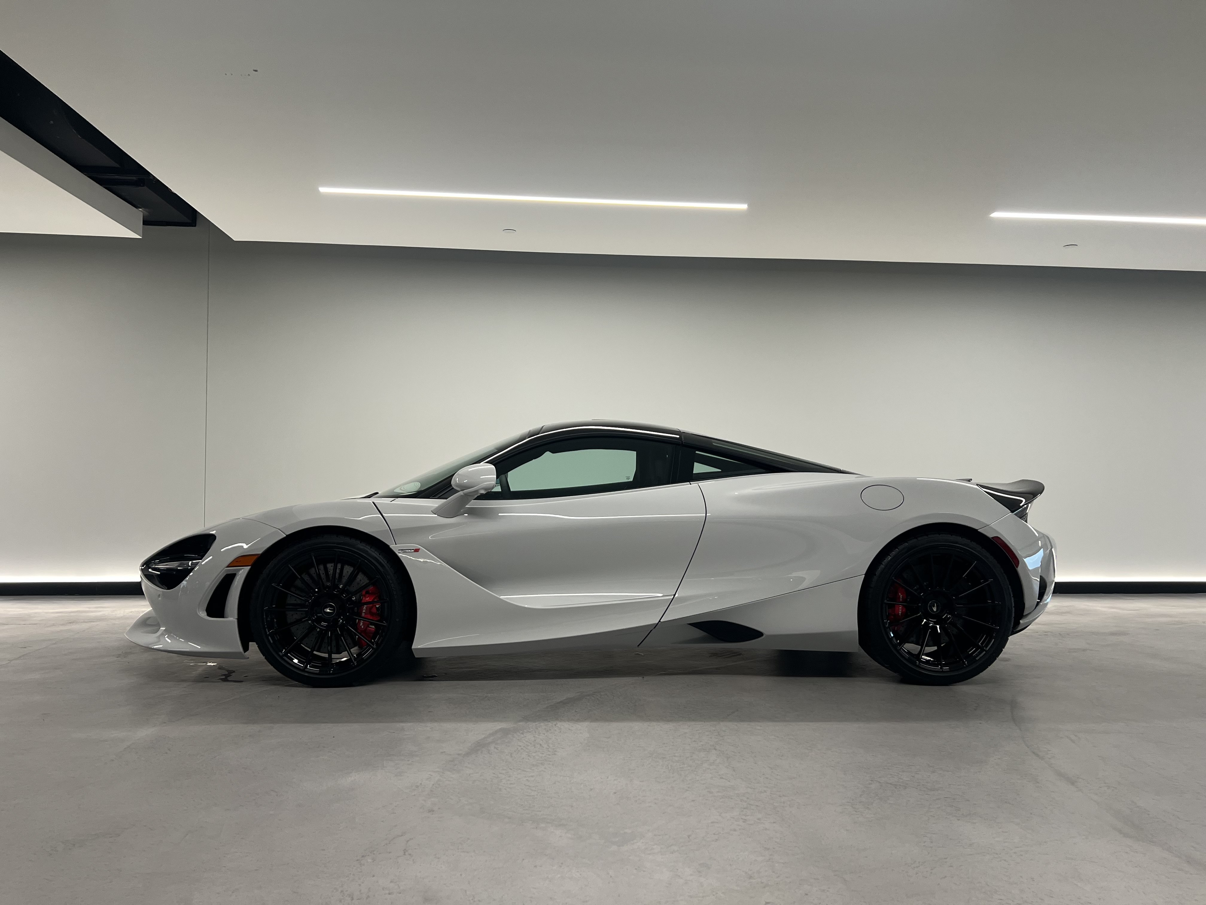 New 2027 McLaren 750S 1