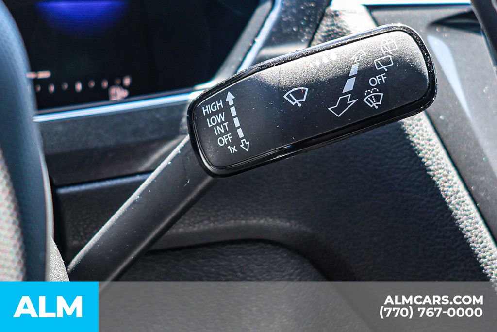 2023 Volkswagen Tiguan SE R-Line