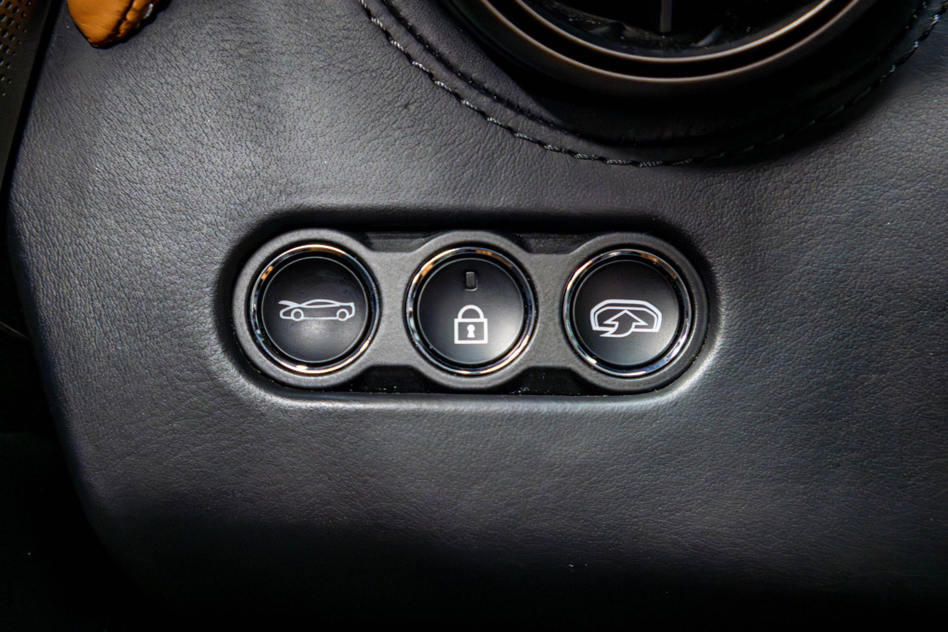 Used 2019 McLaren 720S Luxury photo 57