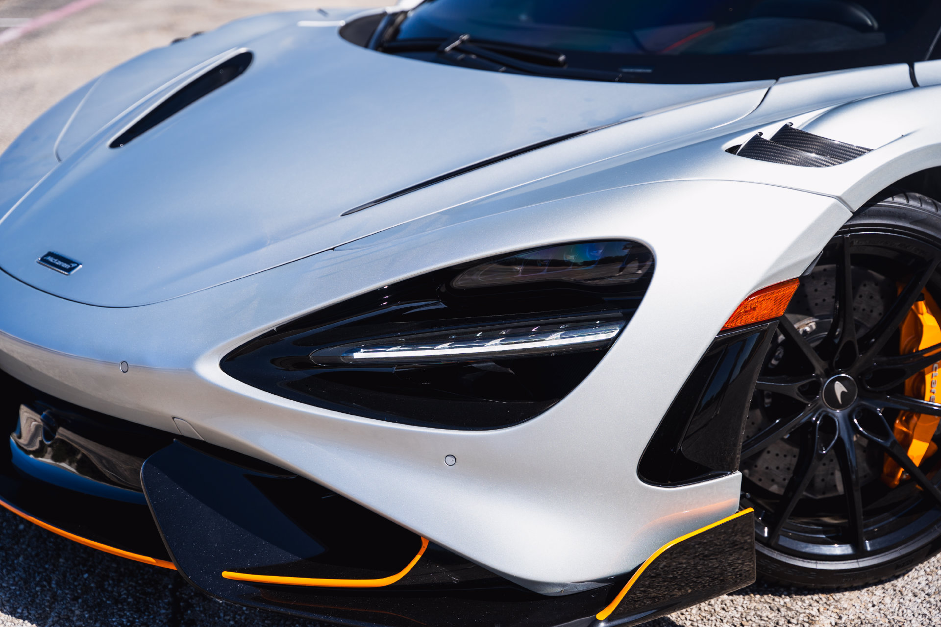 Used 2021 McLaren 765LT photo 10