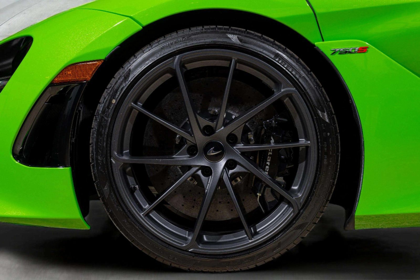 New 2026 McLaren 750S photo 7