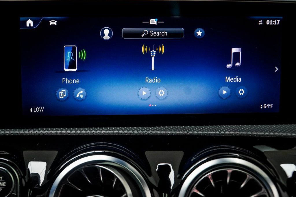 2025 Mercedes-Benz CLA 250