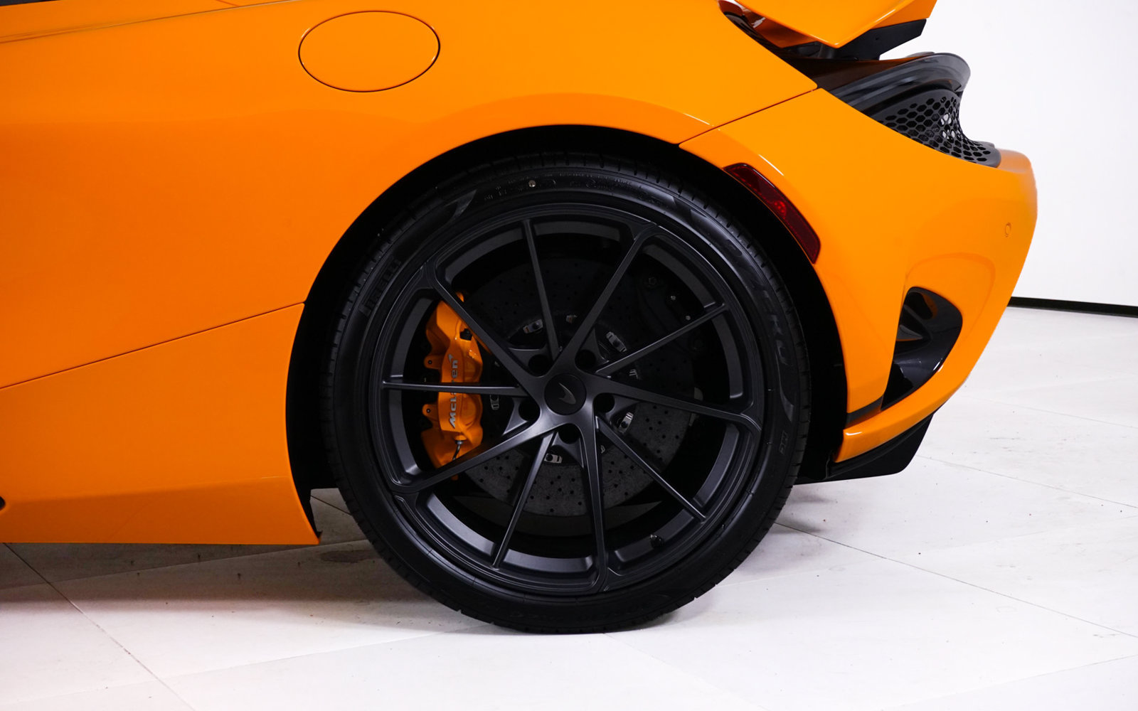 New 2027 McLaren 750S Spider photo 14