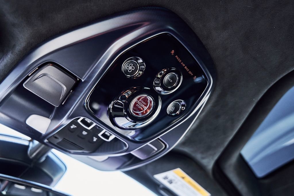 Used 2019 McLaren Senna photo 75