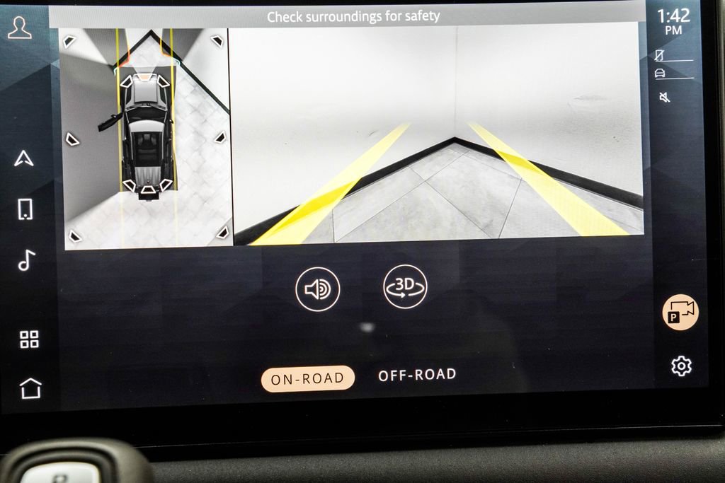 2025 Land Rover Defender 110 S