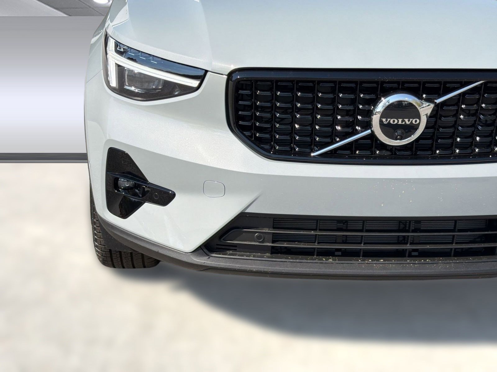 2026 Volvo Xc40 B5 Ultra