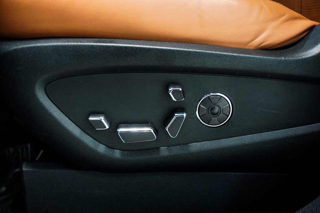 2022 Lincoln Nautilus Black Label