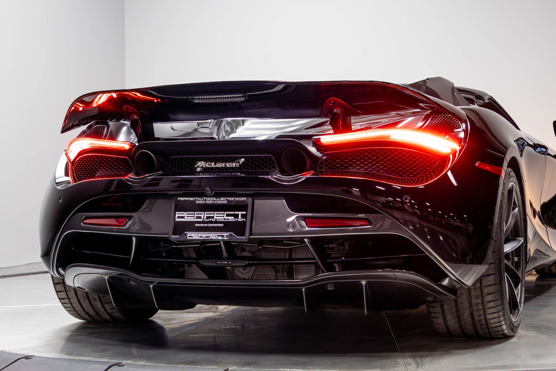 Used 2019 McLaren 720S Luxury photo 84