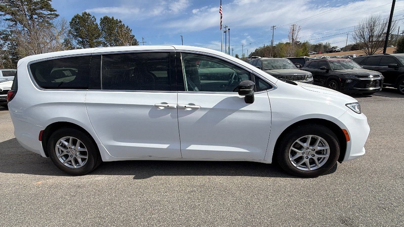 2024 Chrysler Pacifica Touring-L