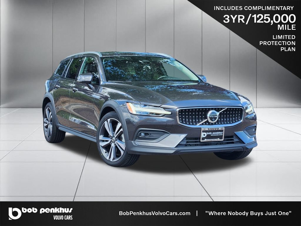 Used 2025 Volvo V60 B5 Cross Country Plus