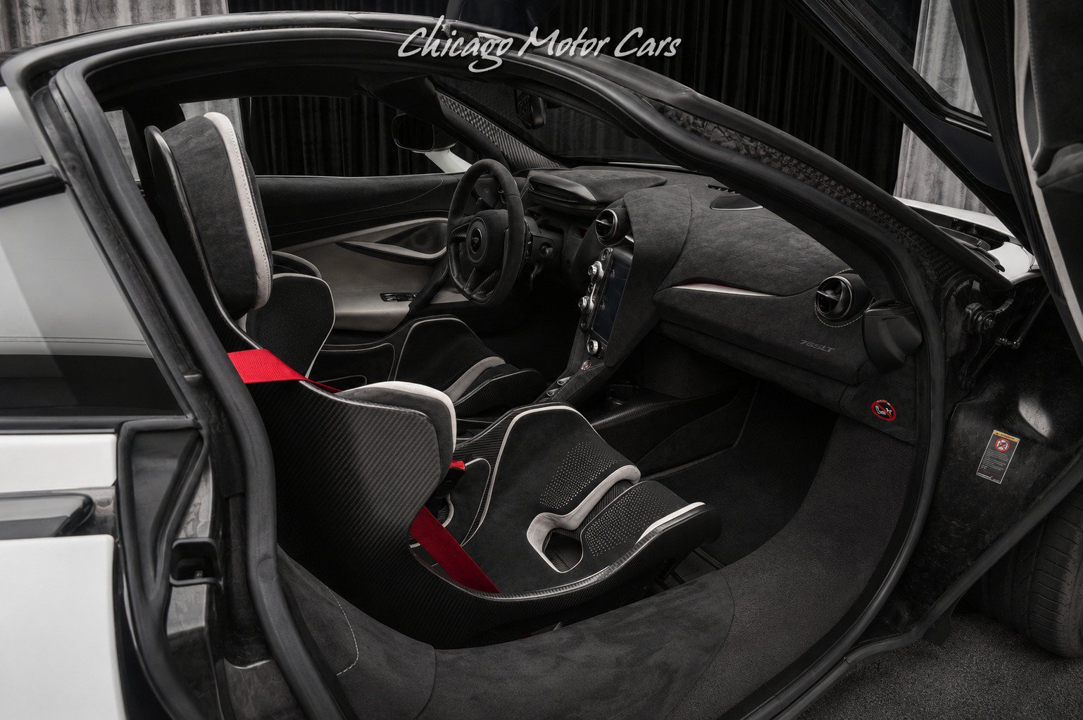 Used 2021 McLaren 765LT photo 8