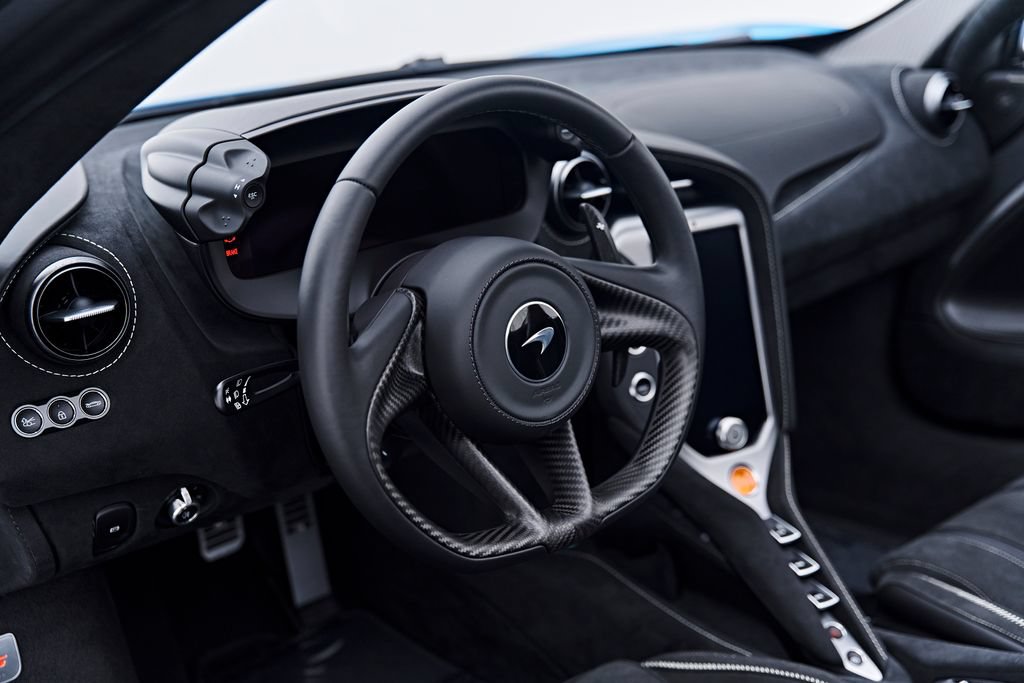 Used 2025 McLaren 750S Spider photo 52