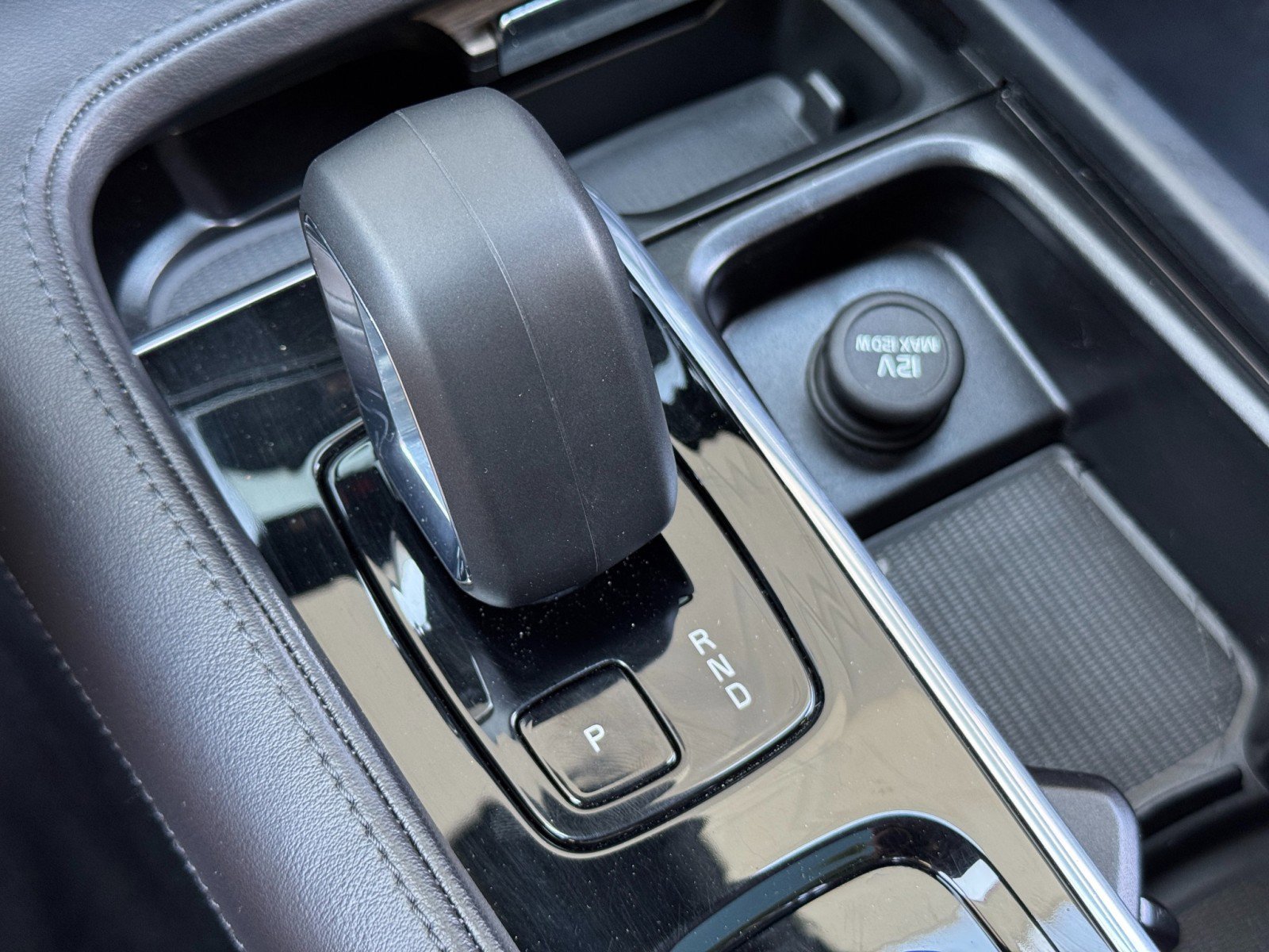 2023 Volvo S90 B6 Plus