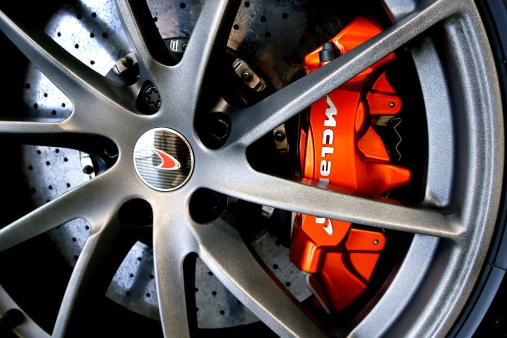 Used 2018 McLaren 720S Performance photo 39