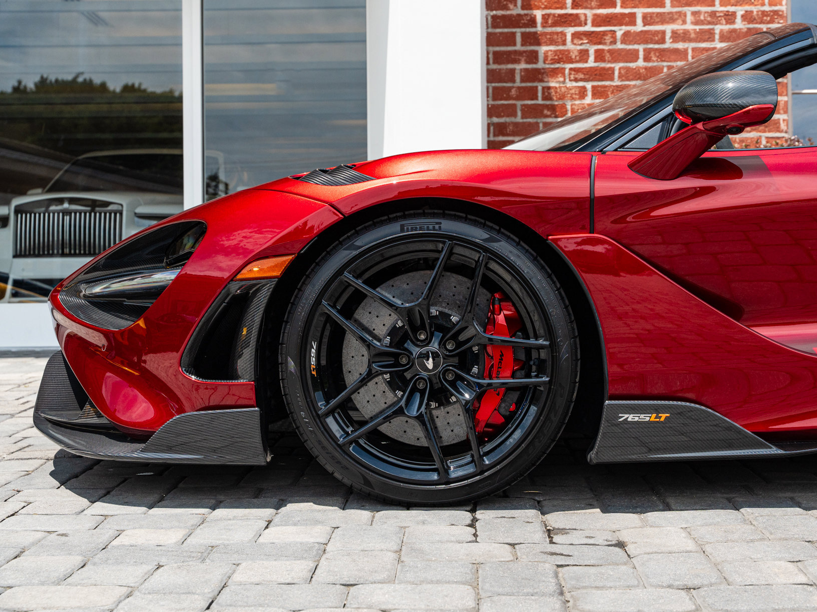 Used 2022 McLaren 765LT photo 7