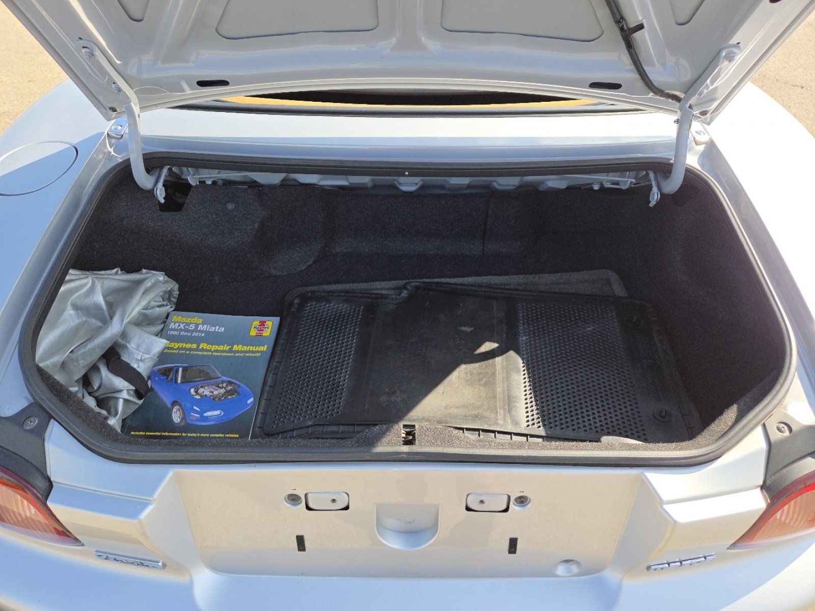 2003 MAZDA MX-5 Miata