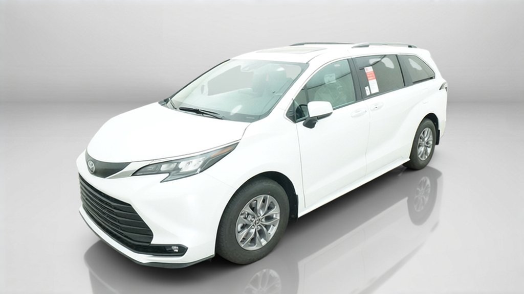New 2026 Toyota Sienna XLE