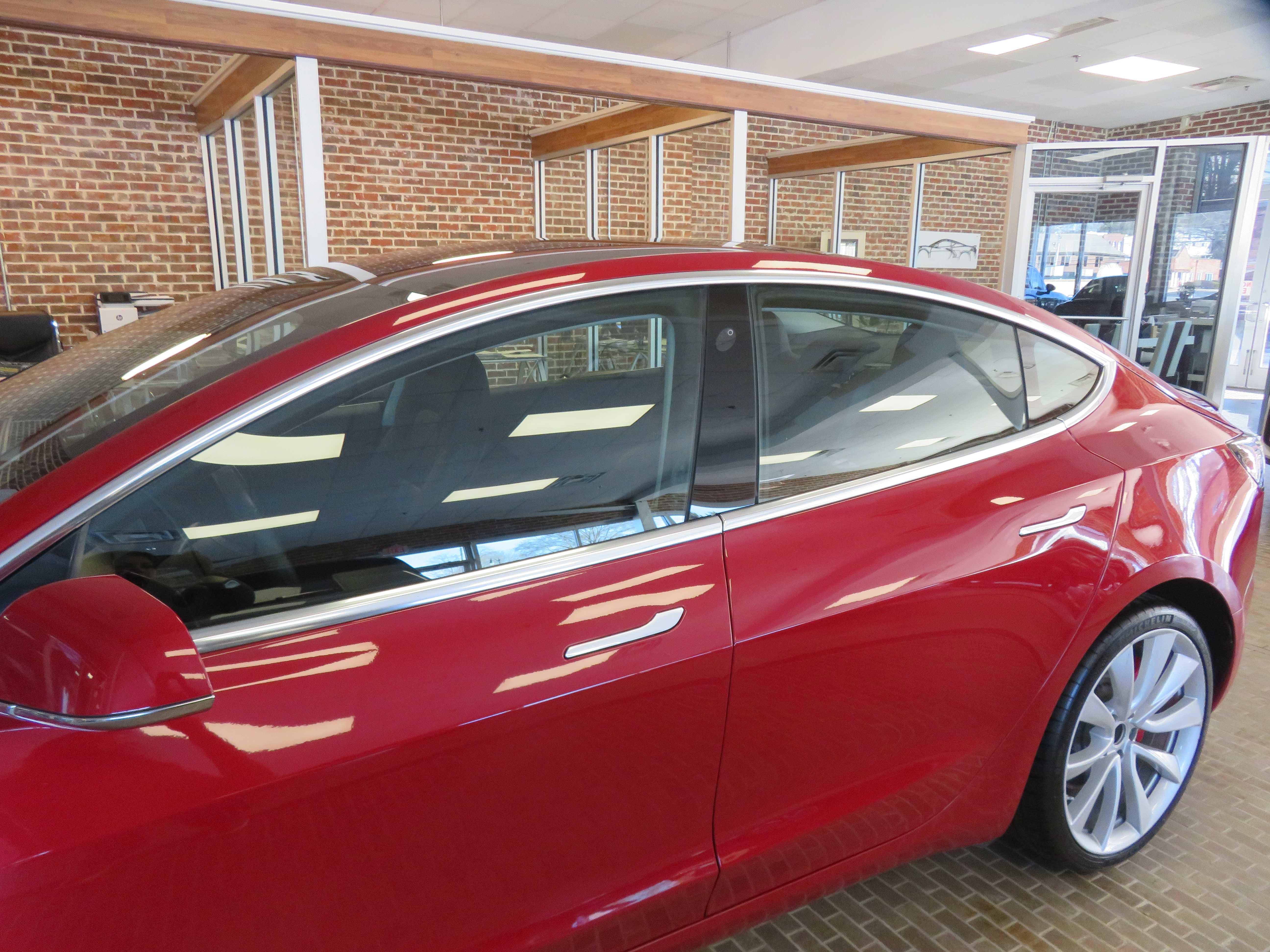 2018 Tesla Model 3 Performance