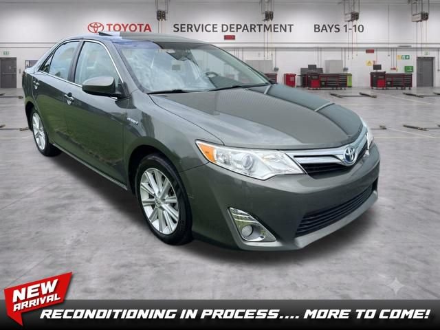 Used 2014 Toyota Camry XLE w/ Leather Package