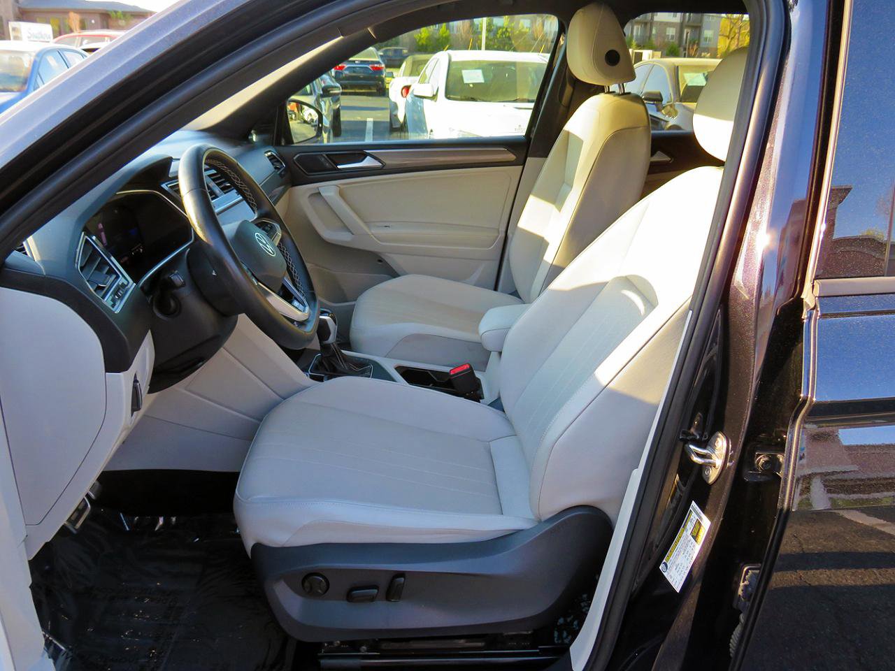 2023 Volkswagen Tiguan SE R-Line