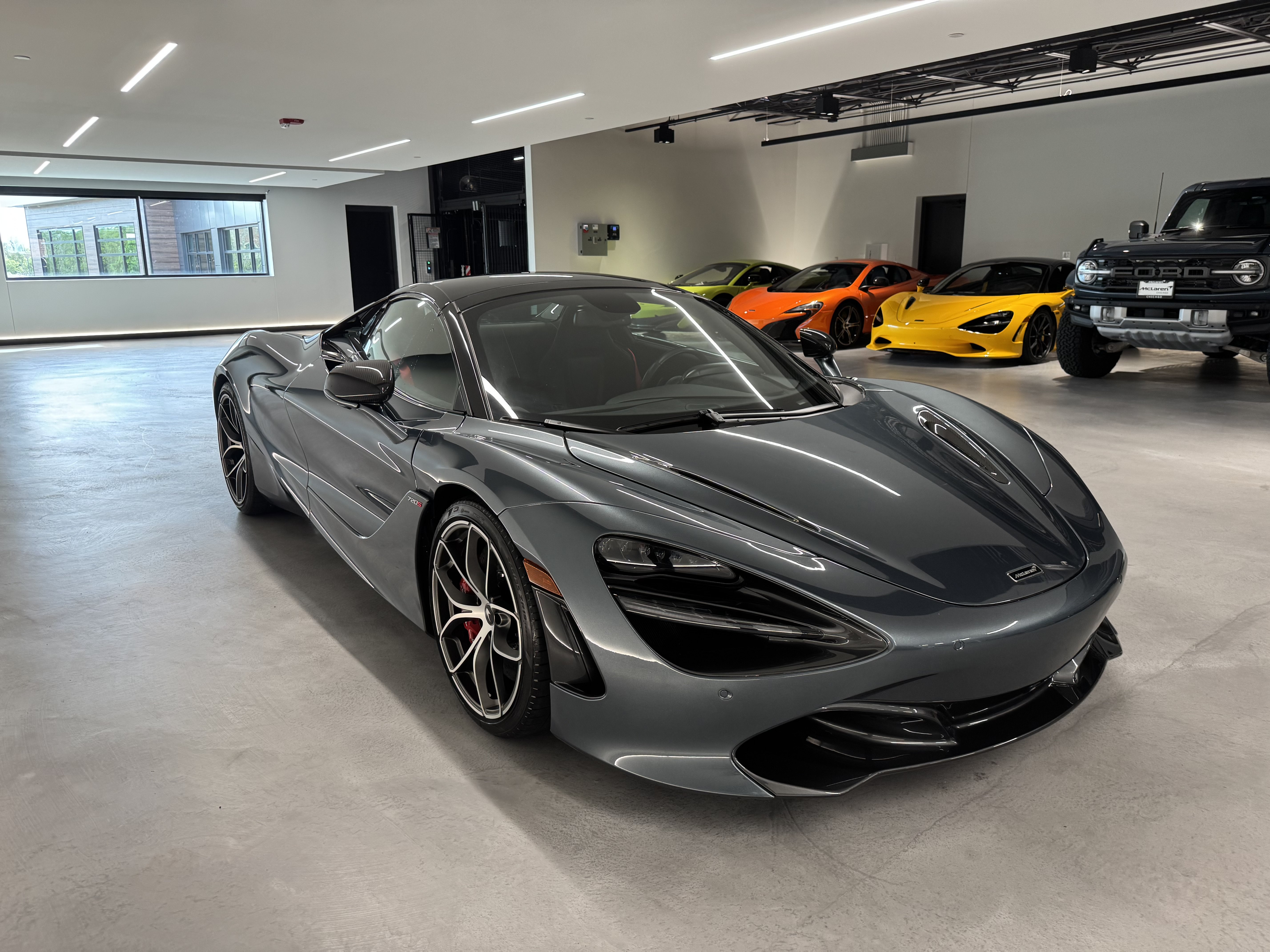 Used 2022 McLaren 720S Spider photo 9