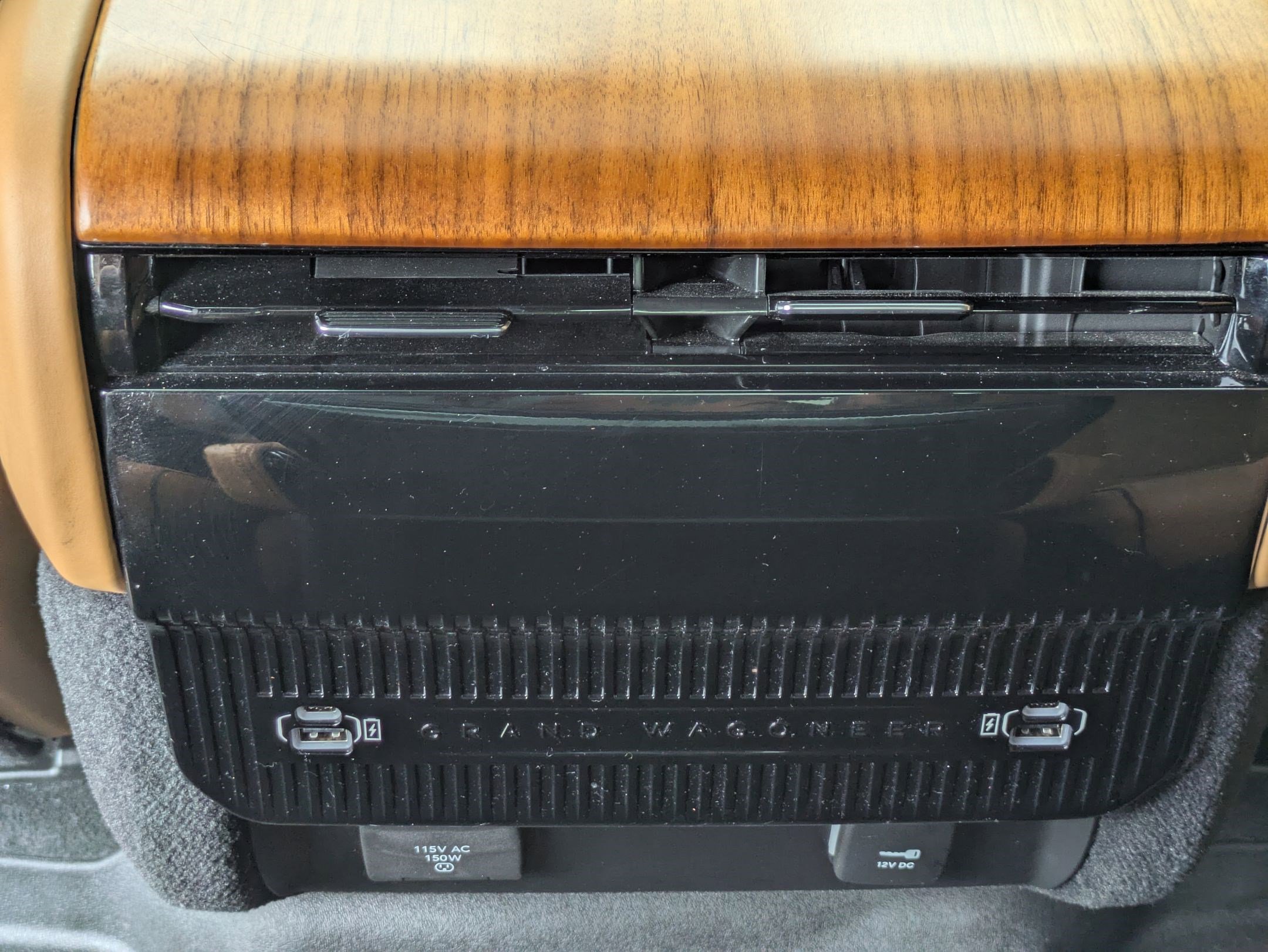 2023 Jeep Grand Wagoneer Series III